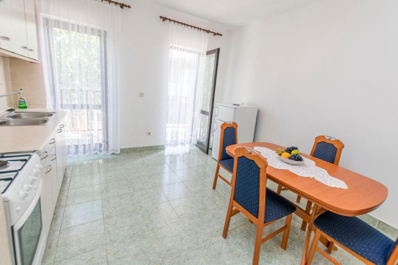 Apartments Matejka Primosten Ngoại thất bức ảnh