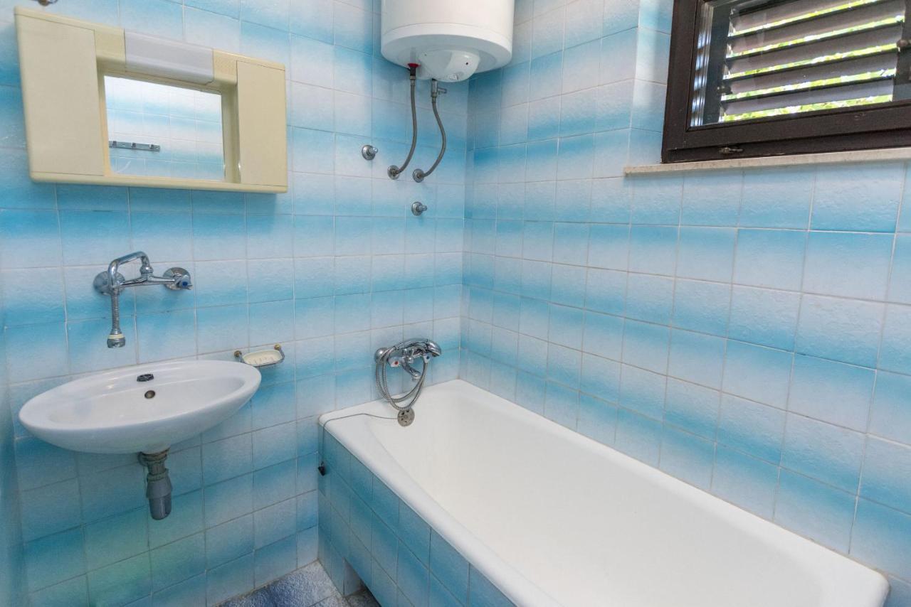 Apartments Matejka Primosten Ngoại thất bức ảnh