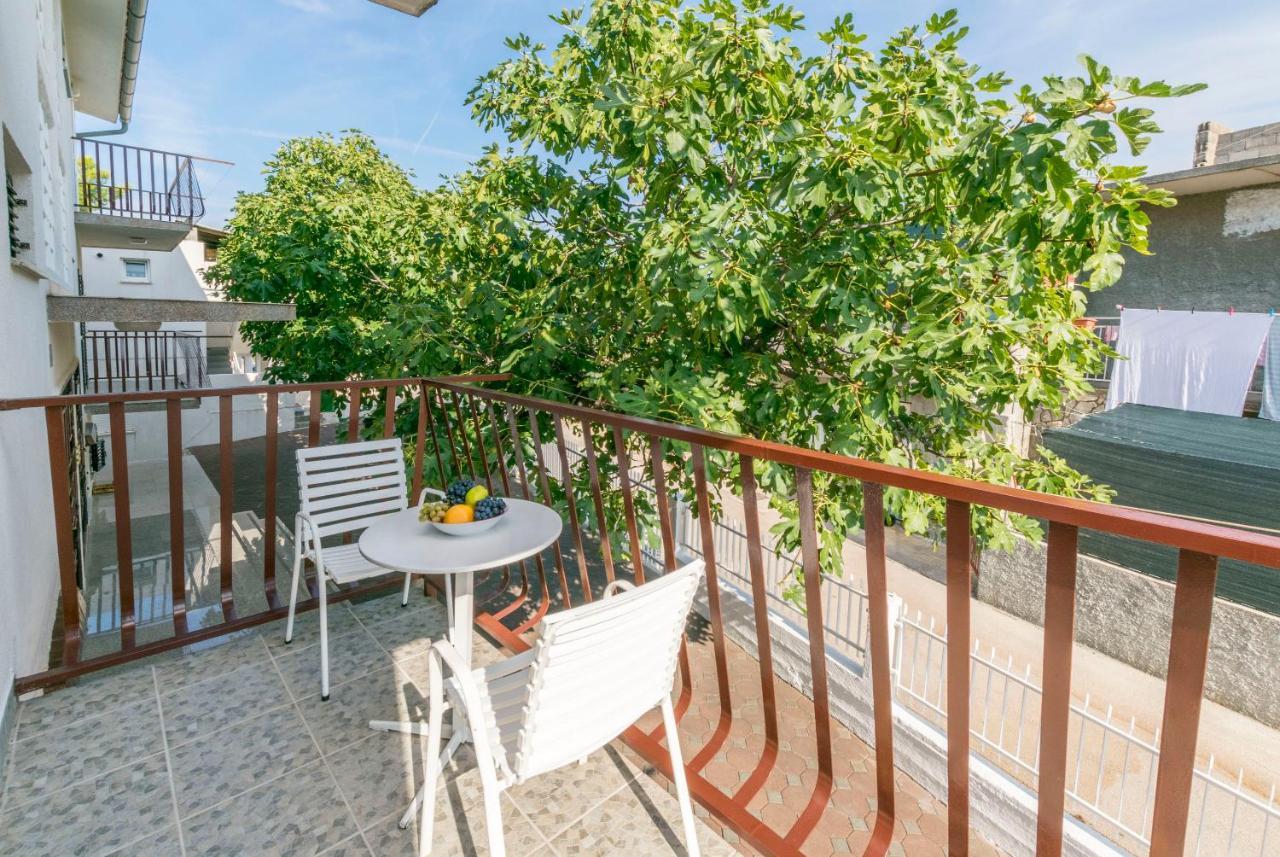 Apartments Matejka Primosten Ngoại thất bức ảnh