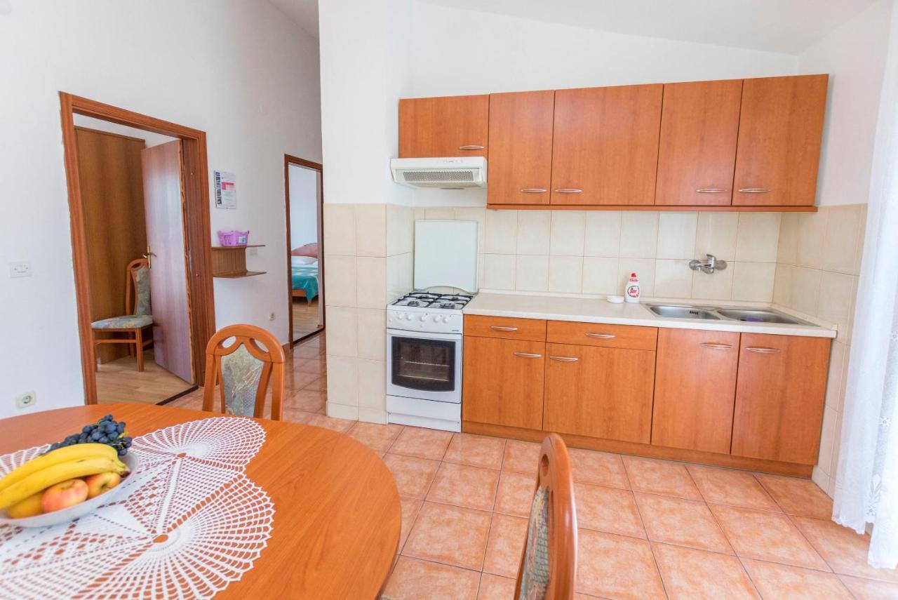 Apartments Matejka Primosten Ngoại thất bức ảnh
