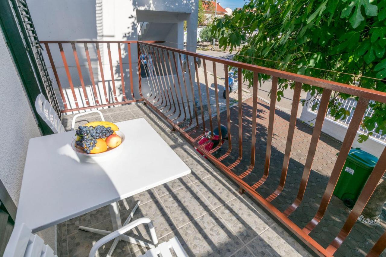 Apartments Matejka Primosten Ngoại thất bức ảnh